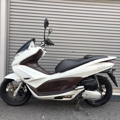 4215.純正　PCX125 シート、ミラー新品　千葉県柏市　即日配送、自走引き取りも可能の画像