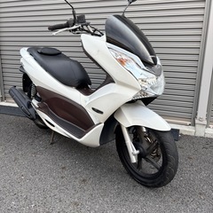 4215.純正　PCX125 シート、ミラー新品　千葉県柏市　即日配送、自走引き取りも可能の画像
