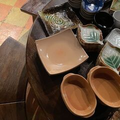 【取引中】食器多数　丸皿　小皿　深皿　長皿　グラタン皿　茶碗　コーヒーカップ等の画像