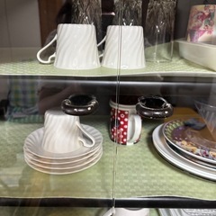 食器棚の画像
