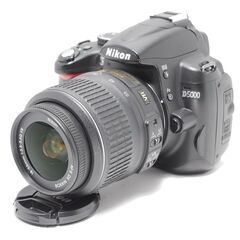 AF高速 Nikon D5000 バリアングル液晶搭載 コンパクトで使いやすい の画像