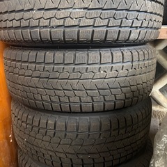 スタッドレス・ホイールセット17インチ　225/60R17 17×7J PCD114.3-5Hの画像