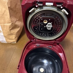 Panasonic スチームIHジャー炊飯器 SR-PA105（2016年の画像