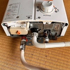 Rinnai ガス小型湯沸かし器 プロパンガス用 ホワイト RUS-V51XTの画像