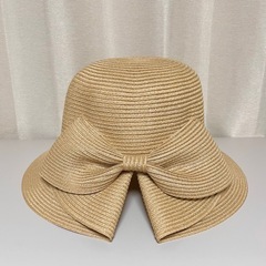 新品同様☆麦わら帽子風☆ライトベージュ☆ウォッシャブルハット☆つば広☆リボン☆UVカット
の画像