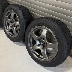 32GTR 純正ホイル・タイヤ4本セットの画像
