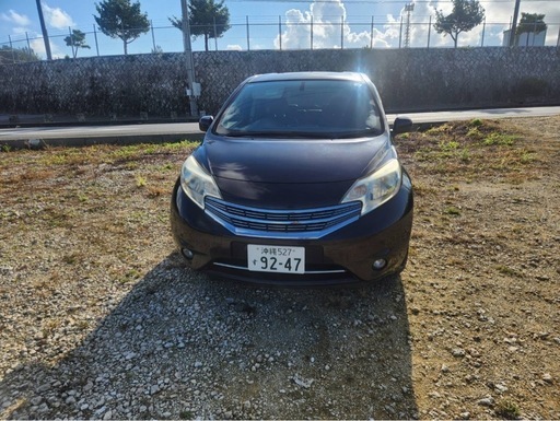 日産ノート平成25年式