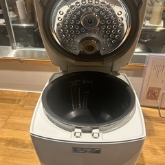 炊飯器 炭炊釜10号炊き MITSUBISHIの画像