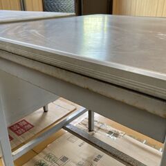 片袖事務机の画像