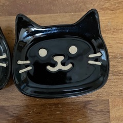 猫小皿の画像