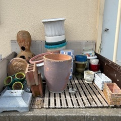 0円　植木鉢　鉢　無料　ご自由にお持ちください。