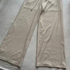 GU レディース　パンツの画像