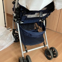 【リユース】アップリカベビーカー　ラクーナライトの画像