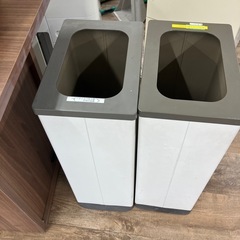 収納 棚 ゴミ箱 キャビネット オフィス家具の画像
