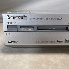 Panasonic DIGA DVDビデオレコーダー　DMR-E220Hの画像