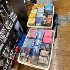 フィギュア1個1,000円の画像