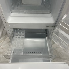 ヤマダセレクト2020年製！　ノンフロン冷凍冷蔵庫　YRZ-F15G1の画像