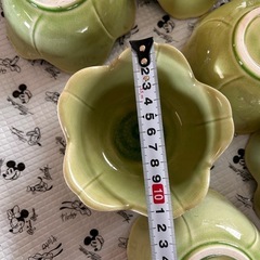 食器1つ300円の画像