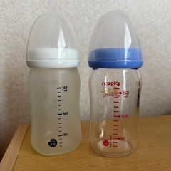 pigeon ガラス哺乳瓶2本(160ml）・消毒はさみの画像