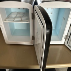ポータブル冷蔵庫 2個 ジャンク品の画像