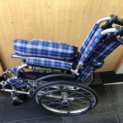 ◆早い方優先‼︎　KADOKURA カドクラ アルミ製 超軽量 車いす 介助式 介護用 ブルー チェック柄◆の画像