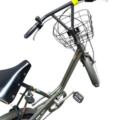 キャンセル待ちのみ受け付け【引き取り9/13-17限定】ブリヂストンミニベロ　カーキ色 中古　20インチの画像