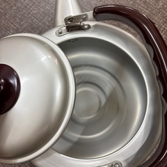 アルミ製やかんの画像