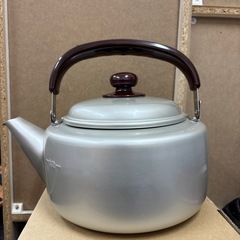 アルミ製やかんの画像