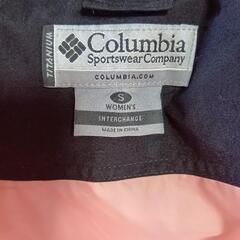 美品【Columbia】レディースアウターの画像