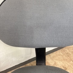 事務用椅子の画像