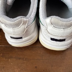 中学校体育館シューズ24センチの画像