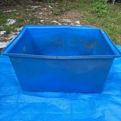 畑の水カメ用水槽
の画像