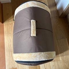 中古　犬の冬用フェルトの小屋の画像