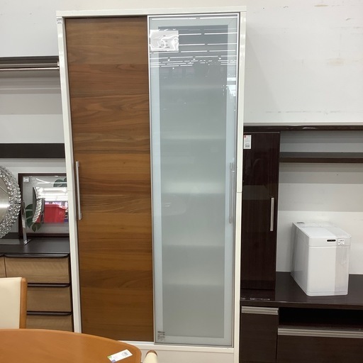 スライド式2枚扉の食器棚のご紹介です【トレファク東大阪箕輪店】