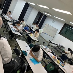 【中1〜高3個別/グループ指導】学習ジム（数名受け入れ可）の画像