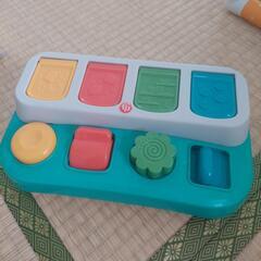 フィッシャープライス(fisher price) 感覚を育てよう! ボタンでぴょっこりどうぶつえん 【9ヵ月~】 HRG14の画像