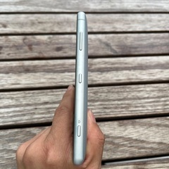 8/30 17時に品川駅か川崎駅で　楽天モバイルOK 美品　Xperia XZ2 Compact 本体のみの画像