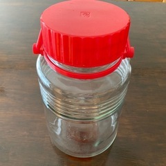 お譲り先決まりました　無料ガラス容器4L・8L　【梅干し、らっきょう、梅ジュースに使用】の画像