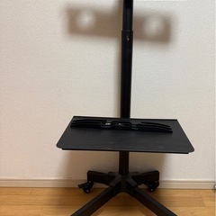キャスター付きテレビスタンドの画像