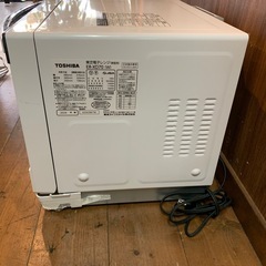東芝　角皿式オーブンレンジ 石窯ドーム ER-XD70-W ホワイト 2024年の画像