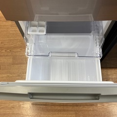 安心の1年保証付。【SHARP 2ドア冷蔵庫　SJ-D15JJ-N 2023年製　152L】取りに来れる方限定の画像