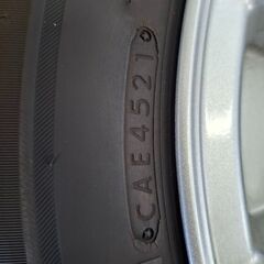 スタッドレス　215.60R16の画像