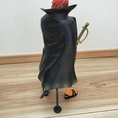 ワンピースフィギュア シャンクスの画像