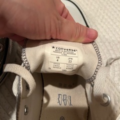 converse スニーカーの画像