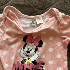 H＆M ミニーロンパースセットの画像