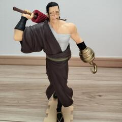 ワンピースフィギュア クロコダイルの画像