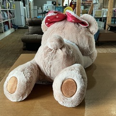 ふわふわ超BIG‼️タイニーチャム🎀Sanrioサンリオハローキティのお友達💕ぬいぐるみフワフワ抱っこ可愛い❤️茶色•赤•白の画像