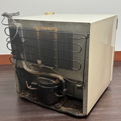 冷蔵庫レトロNationalナショナル製81年
の画像