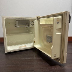冷蔵庫レトロNationalナショナル製81年
の画像