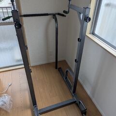 懸垂マシンの画像